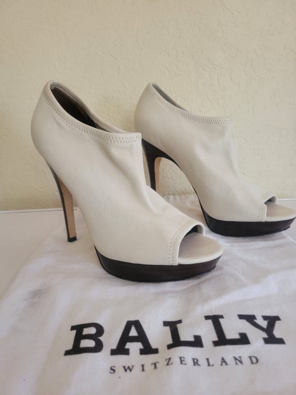 Bally White Leather Peep-Toe Stiletto Booties US 8